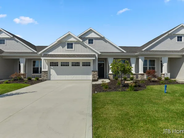 3773 Leenheer Dr #2, Grandville, MI 49418