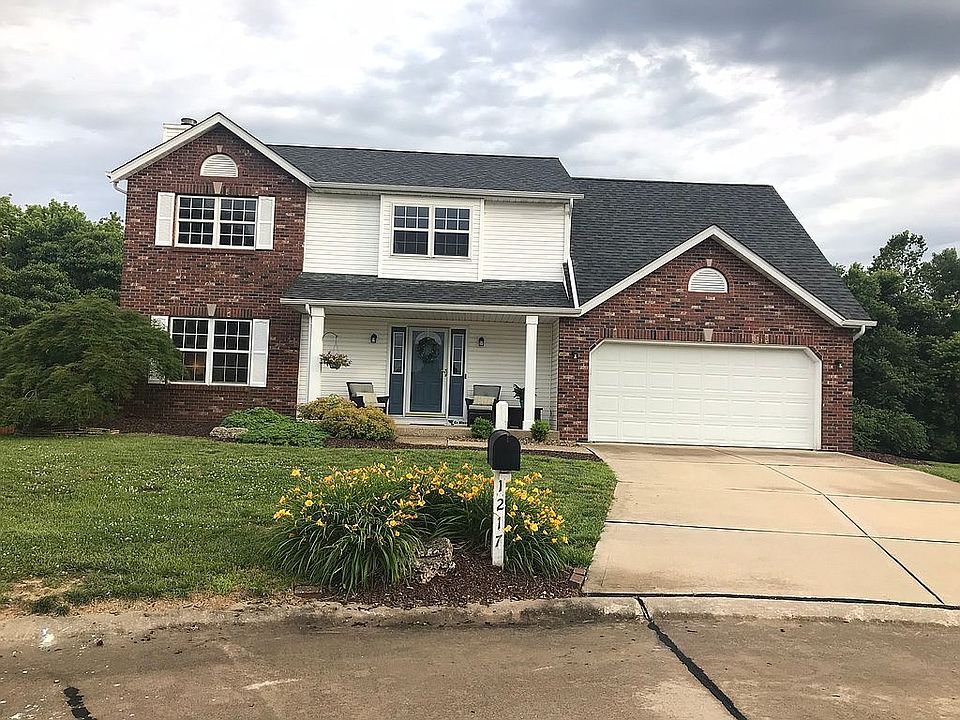 1st image of 1217 Robert Dr