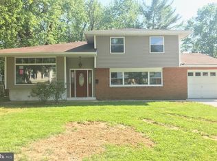 4 Purdue Dr, Delran, NJ 08075