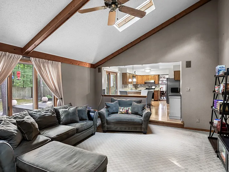 64 Lady Diana Cir — Photo 18