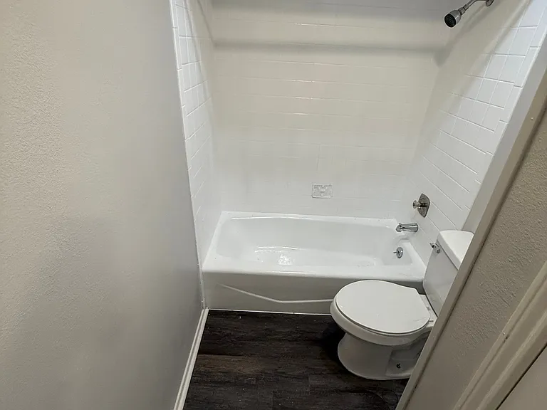 7412 Lemonwood Ln — Photo 10