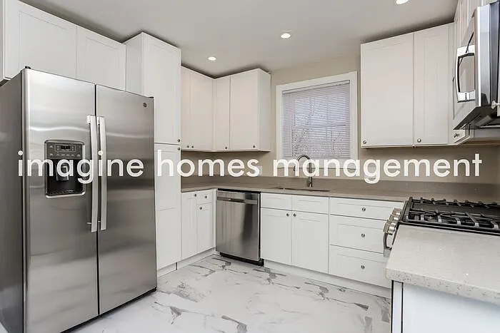 1115 Grandview Dr — Photo 7