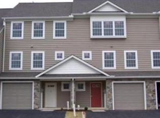 702 Keller Dr, Lititz, PA 17543