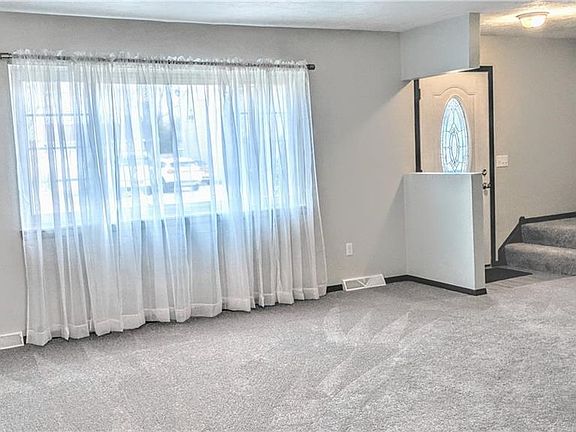 2nd image of 7560 Pinehurst Dr