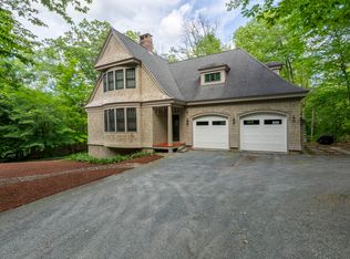 12 Fernwood Lane, Grantham, NH 03753