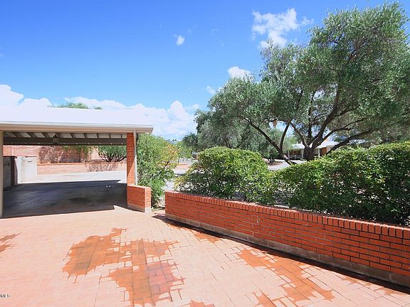 4th image of 3441 N Camino Esplanade