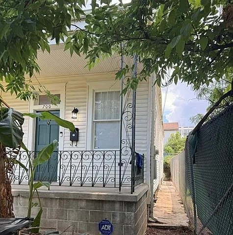 2 bed, 1.0 bath, 1000 sqft, $1,400 — Photo 4