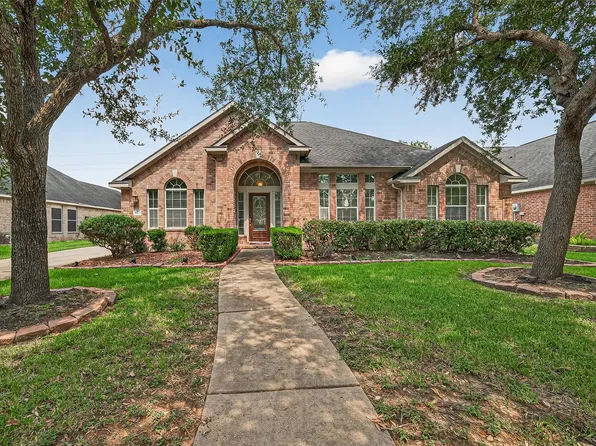 718 Silver Creek Cir, Richmond, TX 77406