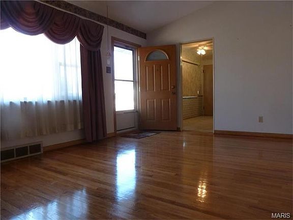 Attractive steel insulated front door.