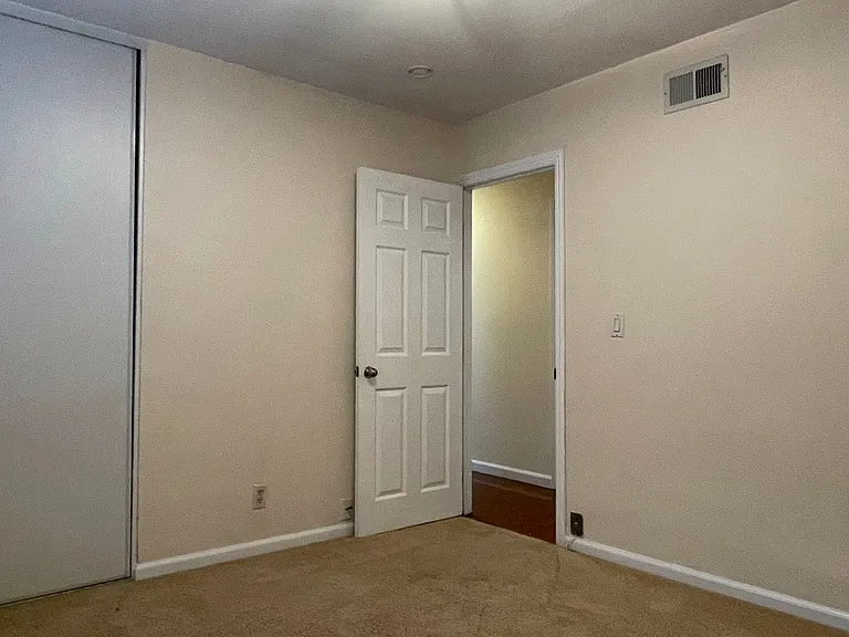 960 Branham Ln — Photo 14