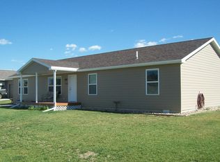 1665 Sage St, Newcastle, WY 82701