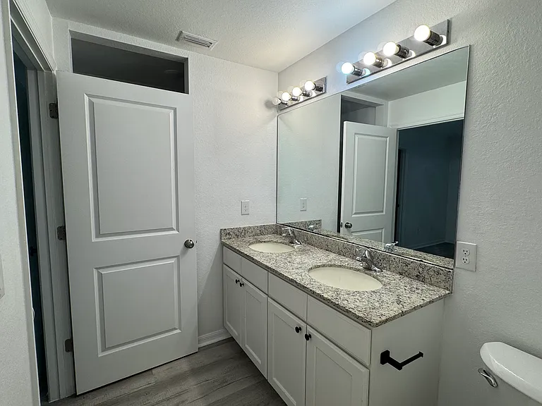 2173 Halblum St — Photo 20