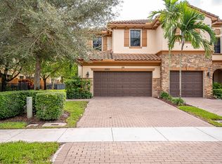 10283 Wellington Parc Dr, Wellington, FL 33449