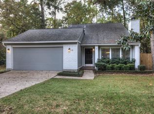 15 Hickory Oak Dr, Spring, TX 77381