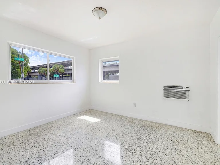 1202 NW 34th St #1202 — Photo 11