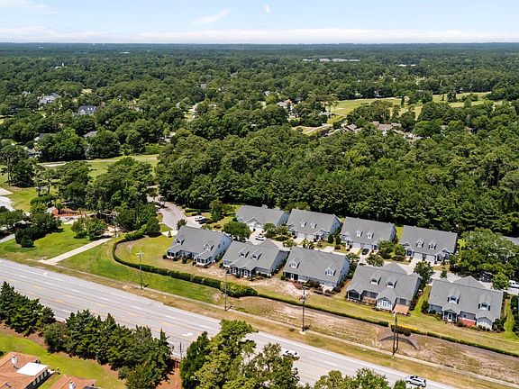 5th image of 541 Village Green Drive #B