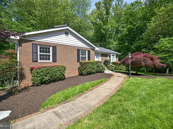 3142 Searsmont Pl, Herndon, VA 20171