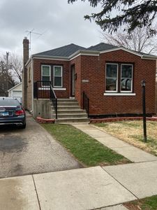 9015 W 23rd Pl, North Riverside, IL, 60546