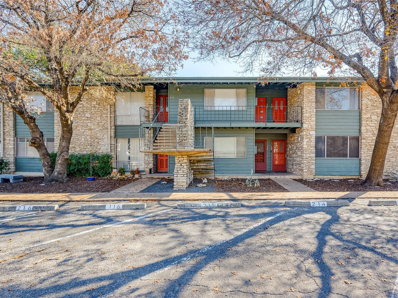 1 bed, 1.0 bath, 611 sqft, $1,400 — Photo 4