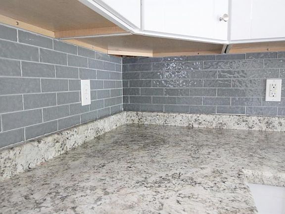 5th image of 208 Alfred Dr