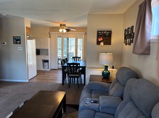 220 Tuscany Rd, Aston, PA 19014