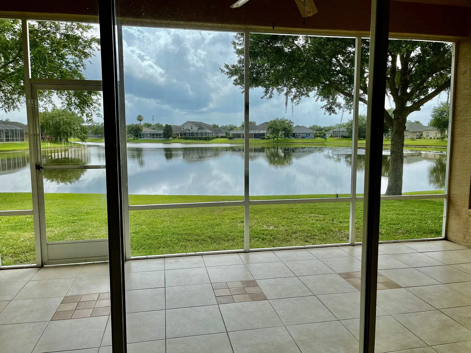 1704 Goosecross Ct — Photo 3