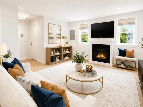 85 School St #3, Boston, MA 02129