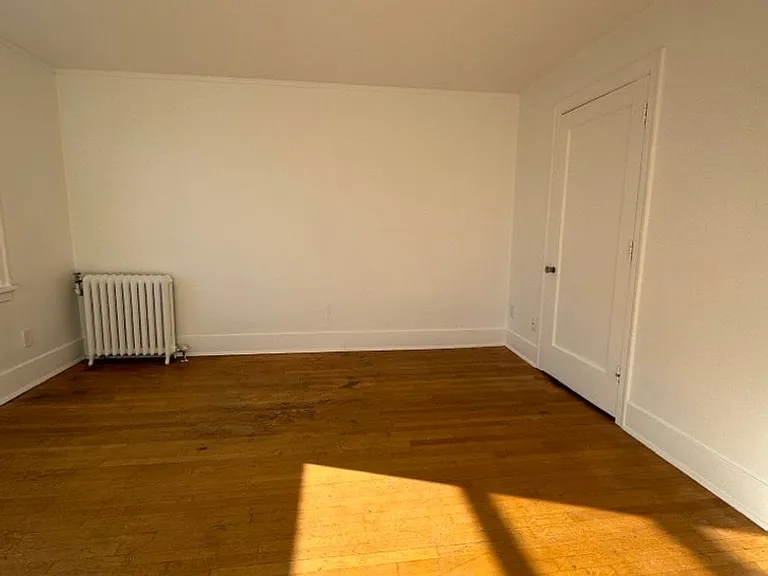 Capitol Building Apartments — Photo 5