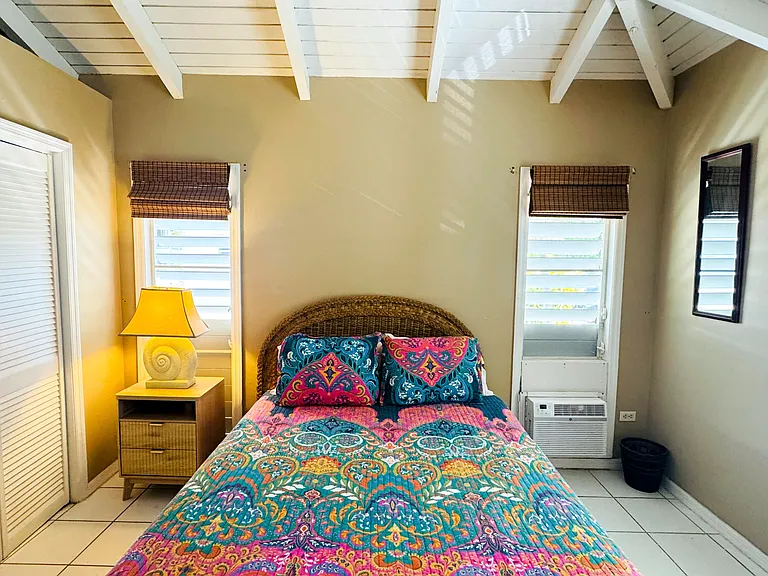 205 Ruby Byu — Photo 16