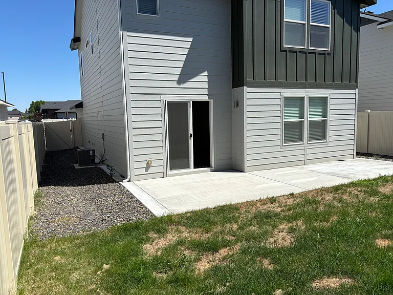 2829 E Jasmine St — Photo 13