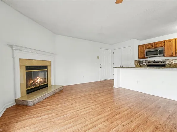 3701 Cotswold Ter Unit 5E, Greensboro, NC 27410