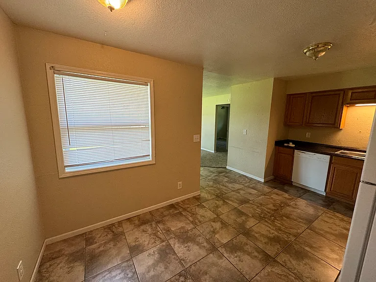 1011 W 24th St #1011 — Photo 17