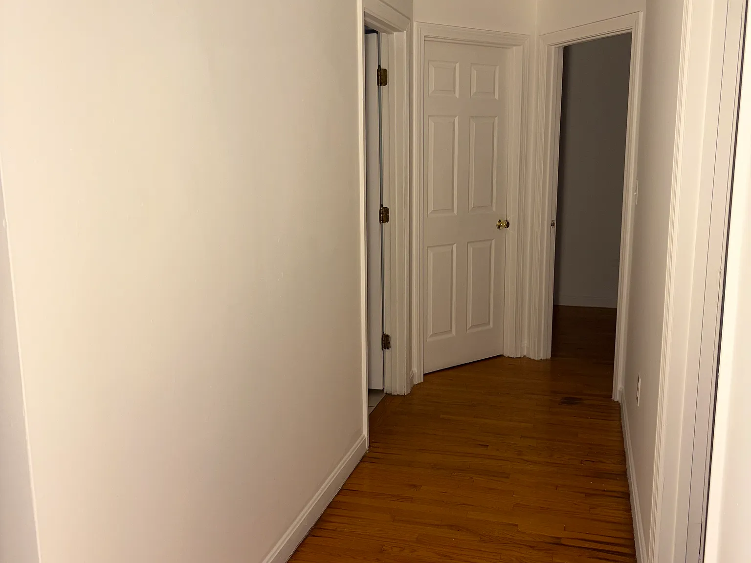 3 bed, $2,400 — Photo 1