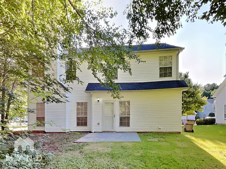 1557 Silver Ridge Dr SW — Photo 22