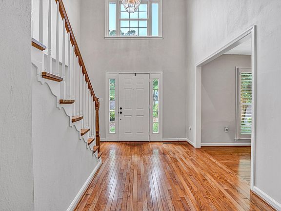 5th image of 3615 Larson Oaks Dr