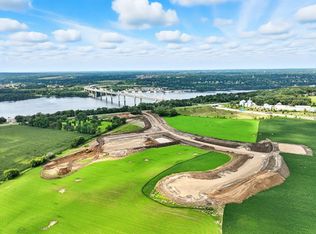 1296 Bispen St, Hudson, WI 54016