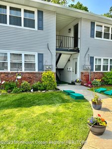 8C Indiana Court, Matawan, NJ, 07747