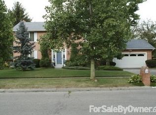 28 Lora Ln, Hamilton, OH 45013
