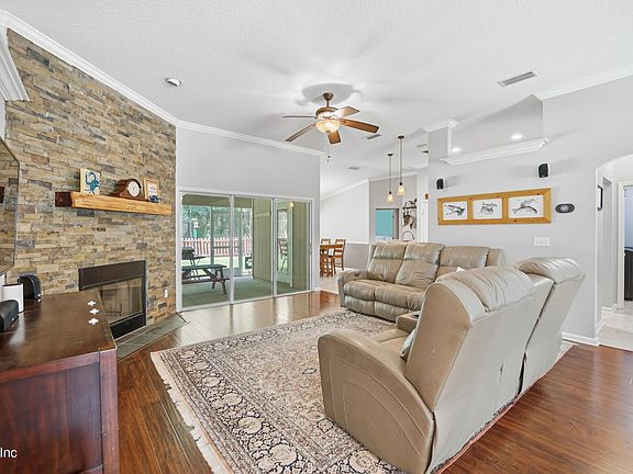 5th image of 14304 SUMMER BREEZE Drive