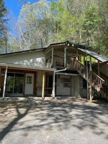 2560 C P Howard Dr Photo 1