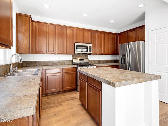 4th image of 7059 Sacred Cir