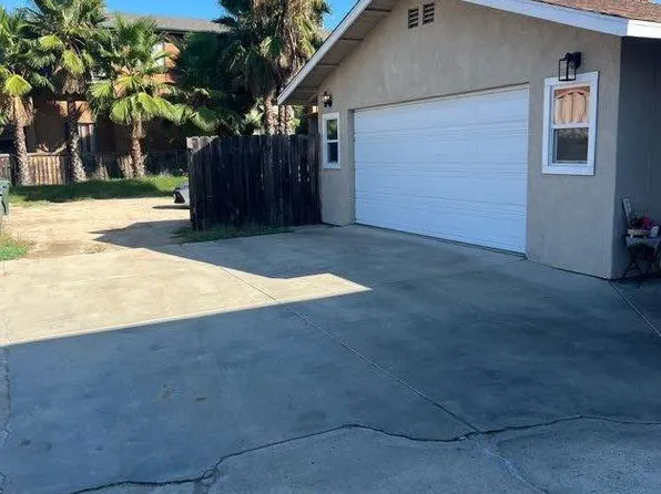 7662 Normal Ave, La Mesa, CA 91941