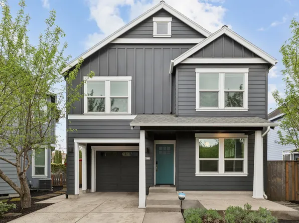 14825 NW Highcroft Ct, Portland, OR 97229