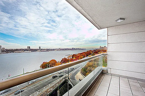 Sold by BLU Real Estate | media 25