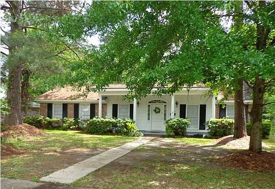 1st image of 2815 S Richardson Dr