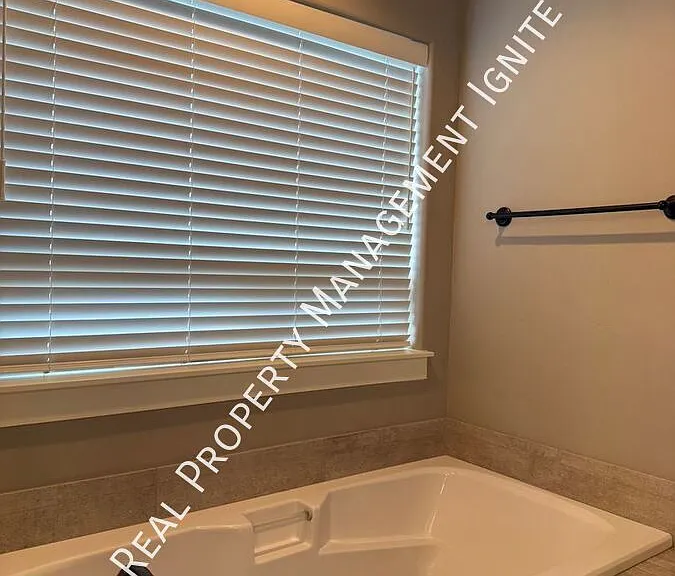 3751 SW Coyote Ln — Photo 8