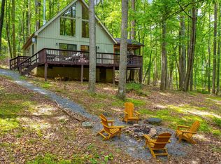 114 Limestone Ln, Berkeley Springs, WV 25411