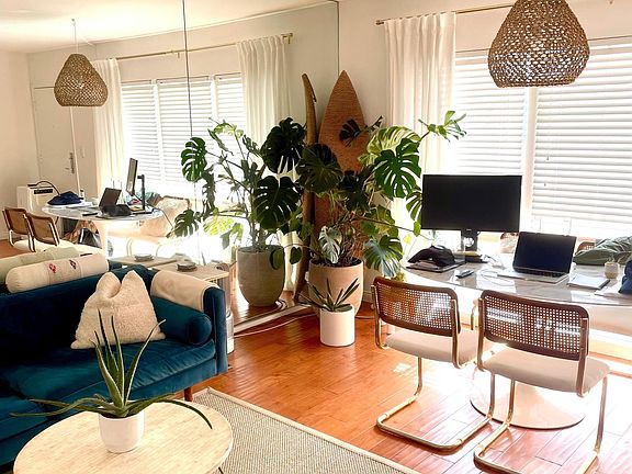 2nd image of 1145 Larrabee St APT 20