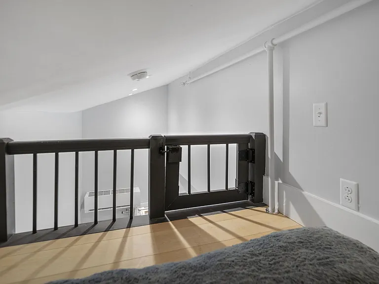 504 Stewart Ave — Photo 306