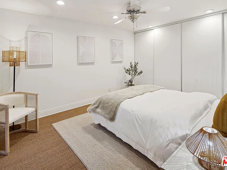 1308 Mariners Dr — Photo 35